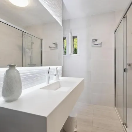 Conchita Semesterbostad *